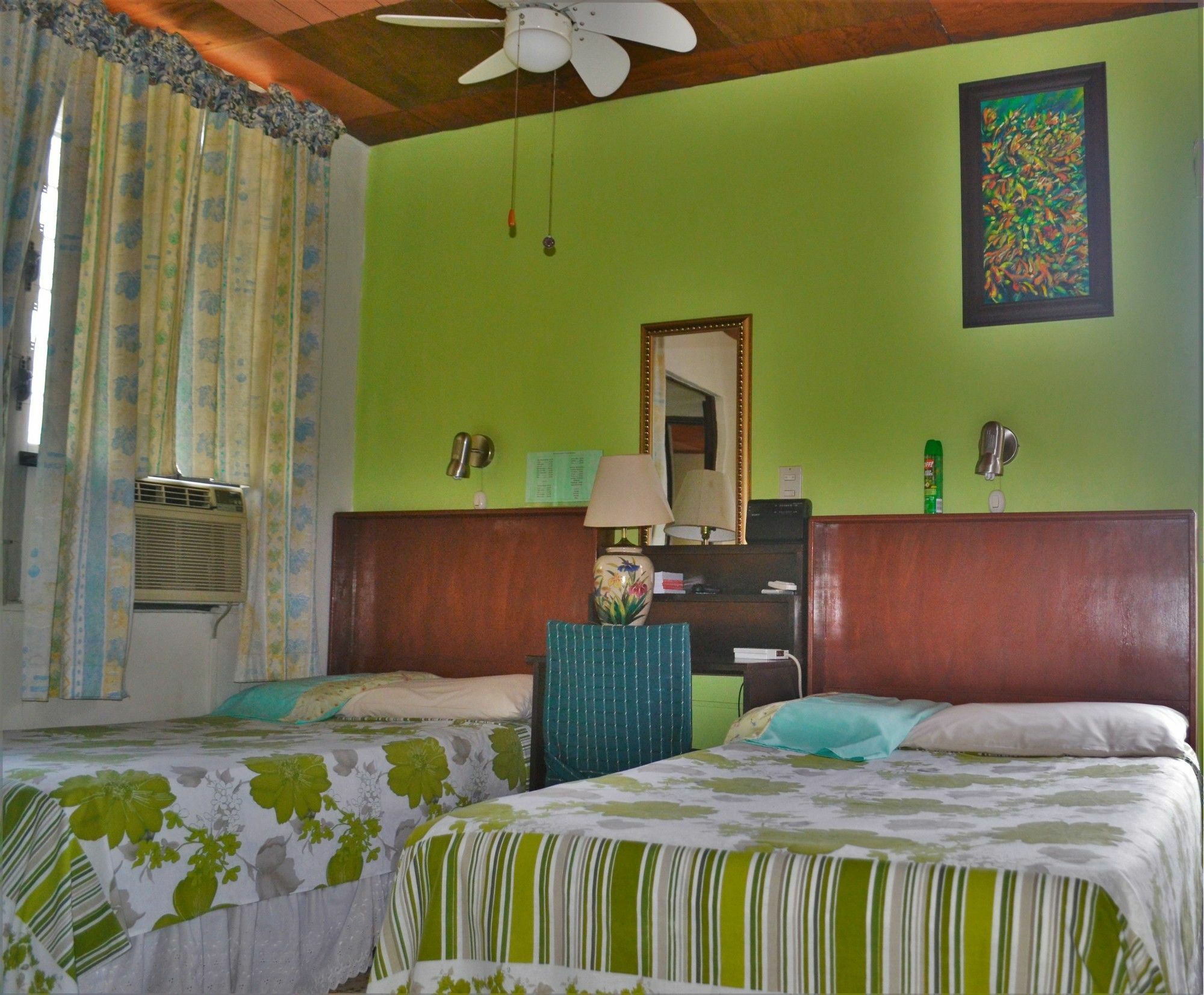 Hotel Oasis Сан-Сальвадор Экстерьер фото